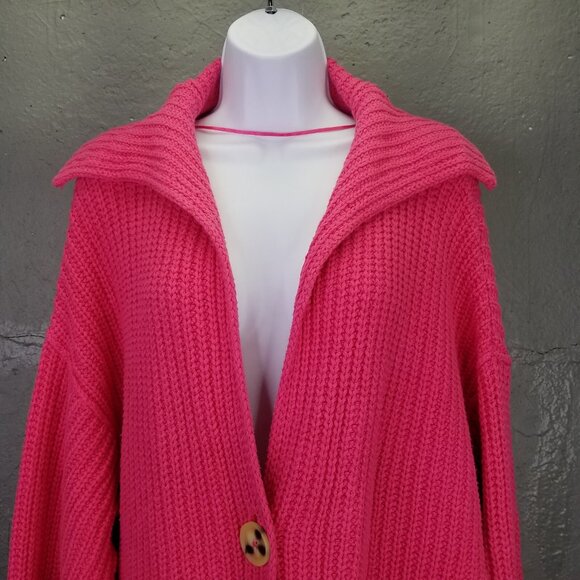 Free People Swim Too Deep Cardigan Sweater S Oversized Chunky Knit Fuchsia Flame - Picture 2 of 16